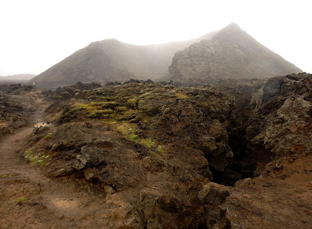 Crater and fissure at Leirhnjúkur